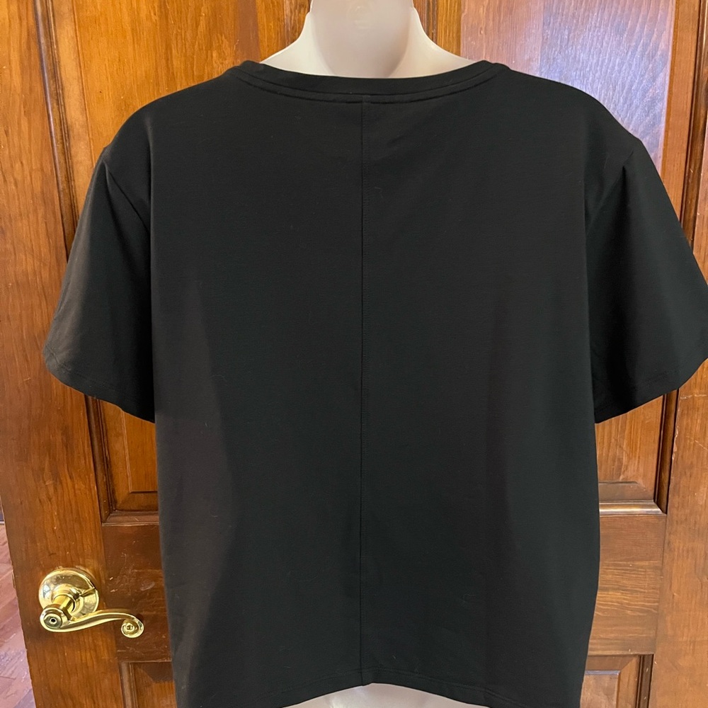 Athleta Women's V-Neck Athletic T-Shirt Short Sleeves  Solid Black Size Medium - Picture 2 of 9